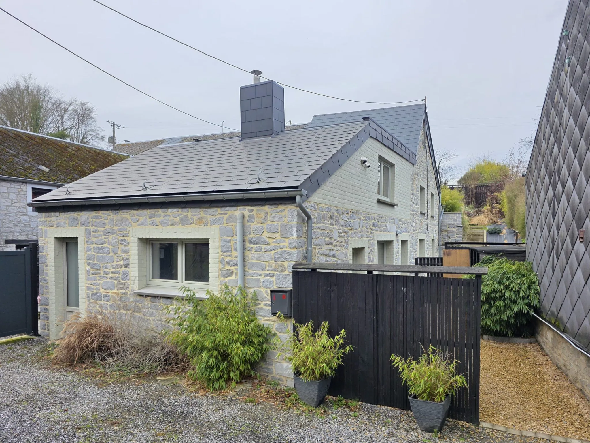 Maison rénovée Spontin — vue extérieure